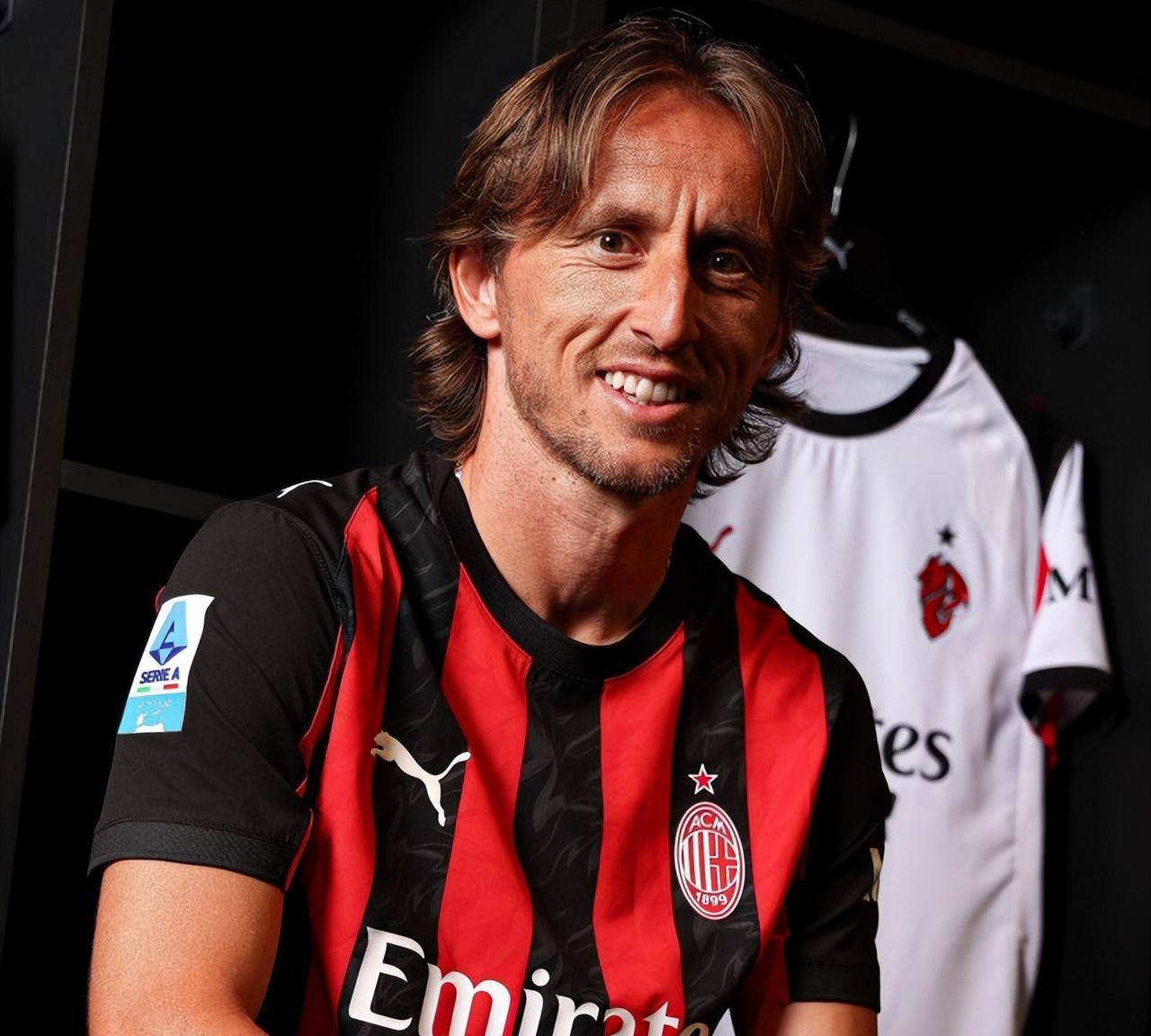 记者丨米兰vs科莫海外赛告吹